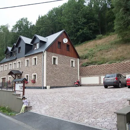 شقة Apartmany Cesky Jiretin